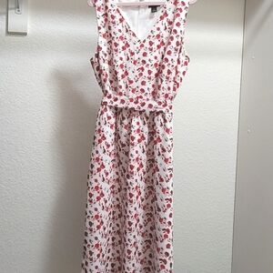 Ann Taylor Petite Size 8 A-line Knee Dress - White With Small Pink/Red Flowers